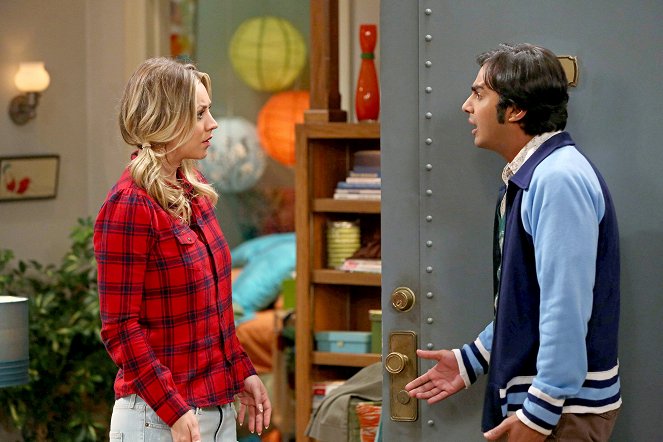 The Big Bang Theory - Season 7 - The Itchy Brain Simulation - Photos - Kaley Cuoco, Kunal Nayyar