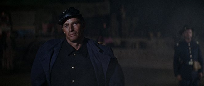 Major Dundee - Van film - Charlton Heston
