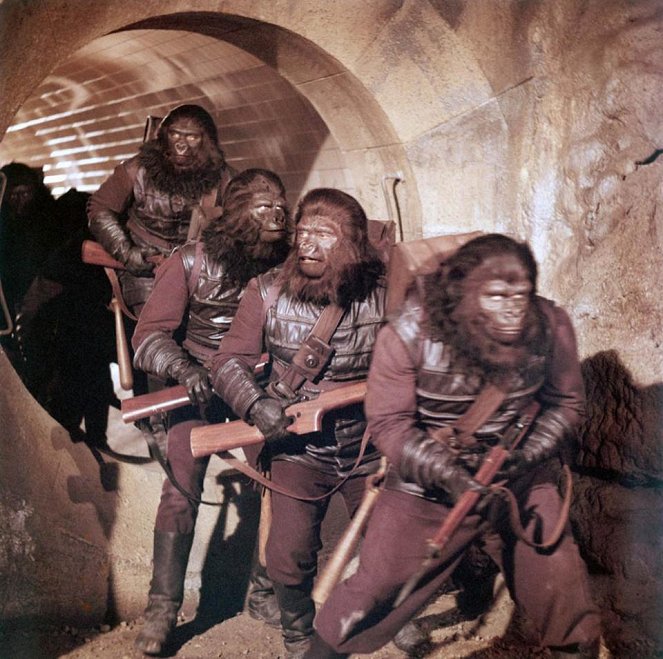 Regreso al planeta de los simios - De la película
