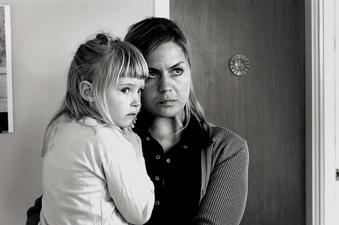 Kinder - Filmfotos - Nína Dögg Filippusdóttir