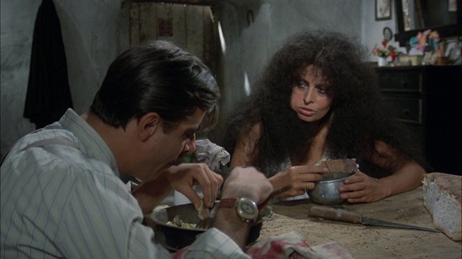 Verikosto Sisiliassa - Kuvat elokuvasta - Sophia Loren
