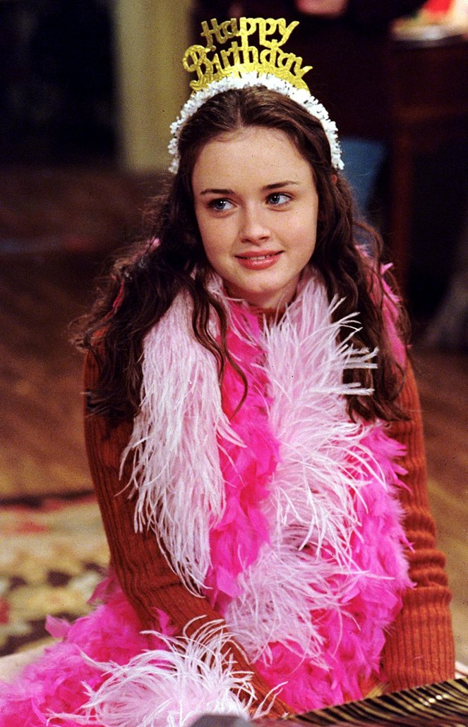 Gilmore Girls - Rory's Birthday Parties - Photos - Alexis Bledel