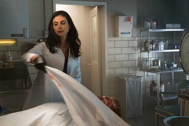 Gotham - Mad City: Smile Like You Mean It - Photos - Morena Baccarin