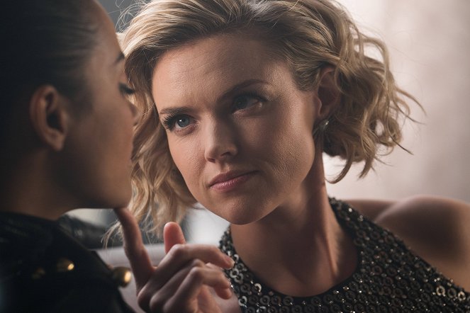 Gotham - Mad City: Smile Like You Mean It - Photos - Erin Richards