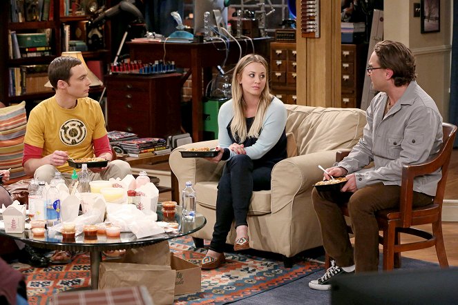 The Big Bang Theory - The Friendship Turbulence - Photos - Jim Parsons, Kaley Cuoco, Johnny Galecki