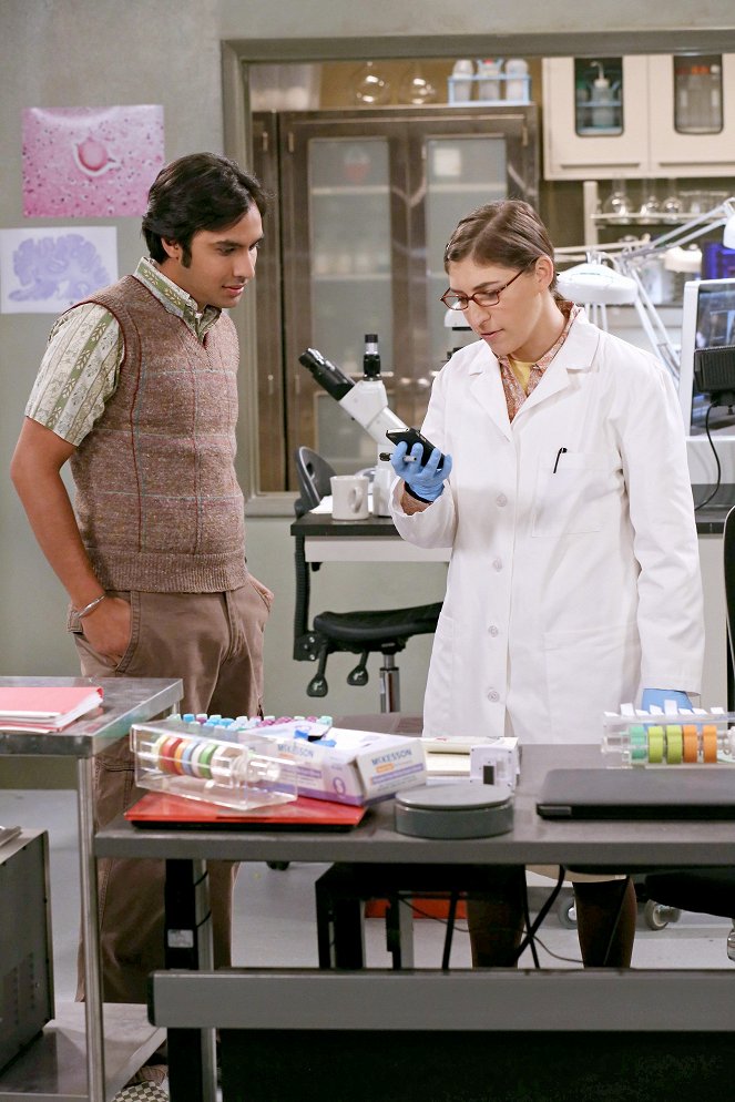 The Big Bang Theory - The Friendship Turbulence - Van film - Kunal Nayyar, Mayim Bialik