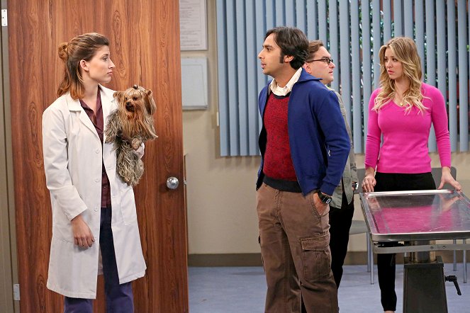 The Big Bang Theory - Season 7 - Eisenbahnromantik - Filmfotos - Tania Raymonde, Kunal Nayyar, Johnny Galecki, Kaley Cuoco
