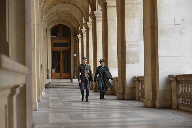 Francofonia. El Louvre bajo la ocupación de la Alemania nazi - De la película