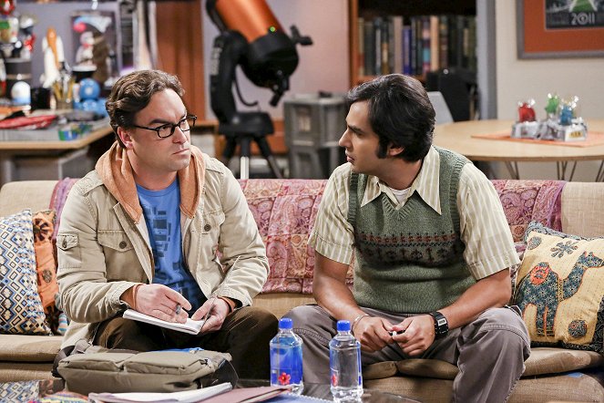 The Big Bang Theory - The Communication Deterioration - Photos - Johnny Galecki, Kunal Nayyar