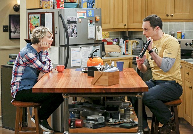 The Big Bang Theory - The Communication Deterioration - Van film - Kaley Cuoco, Jim Parsons