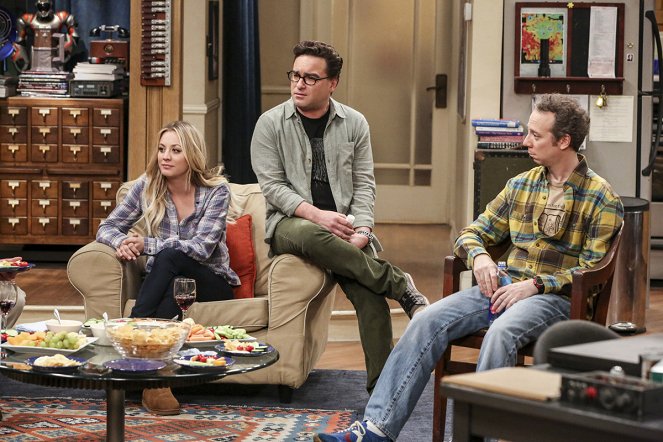 The Big Bang Theory - The Holiday Summation - Photos - Kaley Cuoco, Johnny Galecki, Kevin Sussman
