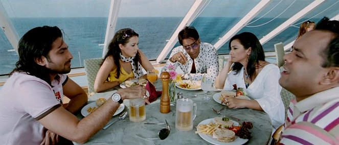 Ty, já a my - Z filmu - Karan Khanna, Isha Sharvani, Ajay Devgan, Divya Dutta, Sumeet Raghvan