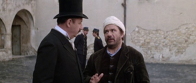 Soudce a vrah - Z filmu - Philippe Noiret, Michel Galabru