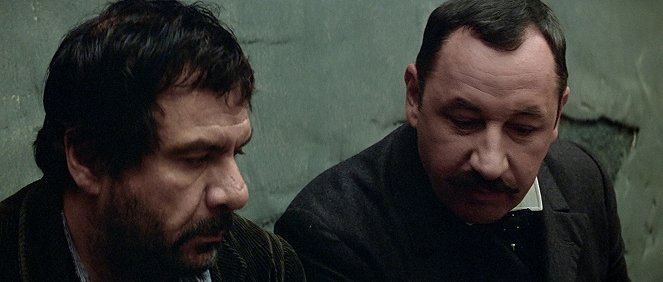 Le Juge et l'assassin - Z filmu - Michel Galabru, Philippe Noiret