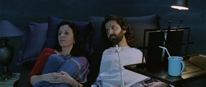 Die Magie des Lebens - Guzaarish - Filmfotos - Shernaz Patel, Hrithik Roshan