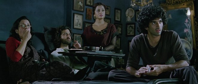 Guzaarish - Van film - Shernaz Patel, Hrithik Roshan, Aishwarya Rai Bachchan, Aditya Roy Kapoor