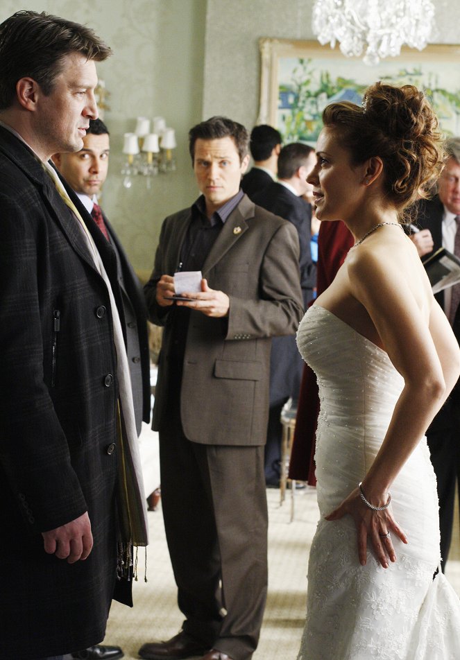 Castle - A Rose for Everafter - Photos - Nathan Fillion, Seamus Dever, Alyssa Milano