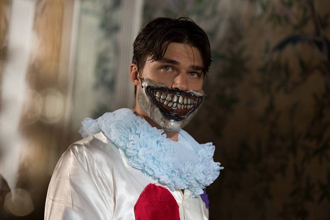 American Horror Story - Freak Show - Edward Mordrake: Part 2 - Photos - Finn Wittrock