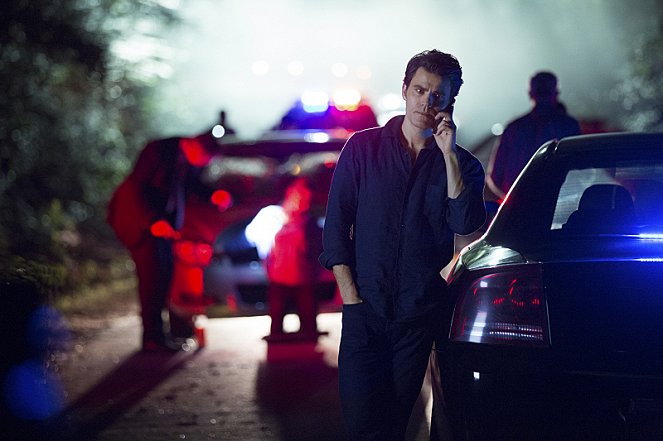 The Vampire Diaries - Hello Brother - Photos - Paul Wesley