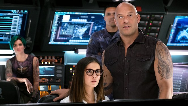 xXx: Návrat Xandera Cagea - Z filmu - Nina Dobrev, Vin Diesel