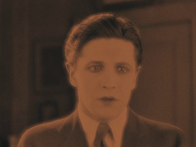 Příšerný host - Z filmu - Ivor Novello