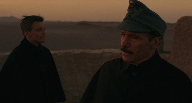 El desierto de los tártaros - De la película - Jacques Perrin, Francisco Rabal