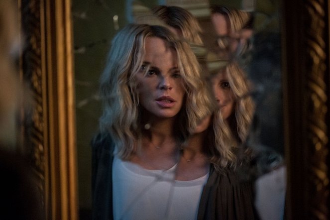 The Disappointments Room - Photos - Kate Beckinsale