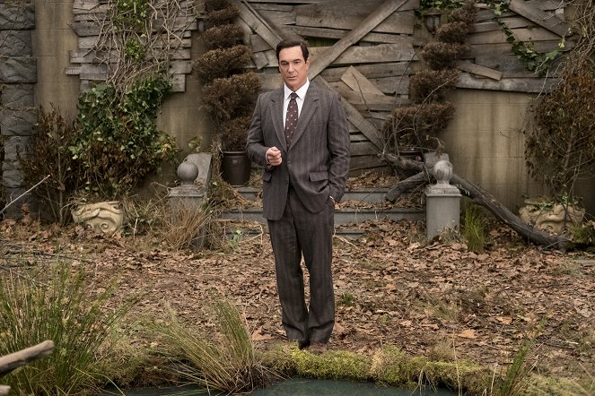A Series of Unfortunate Events - The Reptile Room: Part One - Photos - Patrick Warburton