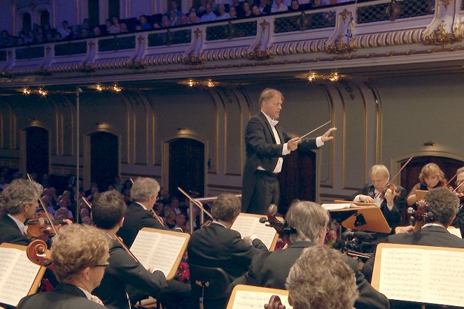 Thomas Hengelbrock und das NDR Elbphilharmonie Orchester - Johannes Brahms Symphonien Nr. 1 und 2 - De la película - Thomas Hengelbrock