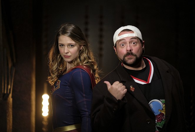 Supergirl - Supergirl Lives - Van de set - Melissa Benoist, Kevin Smith