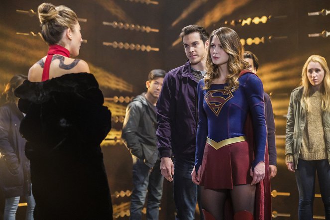 Supergirl - Supergirl está viva - De filmes - Dichen Lachman, Chris Wood, Melissa Benoist, Harley Quinn Smith