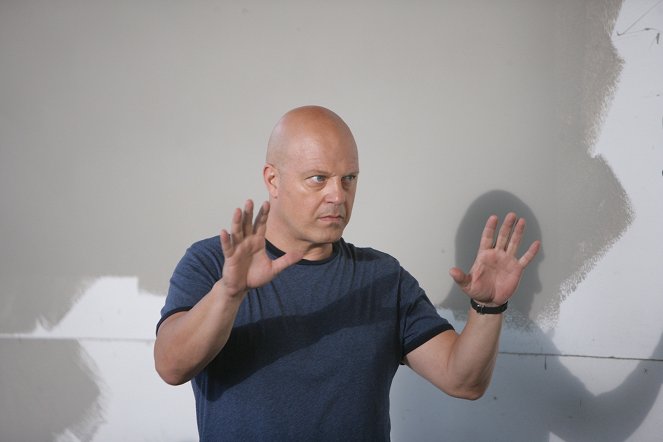 The Shield - Game Face - Photos - Michael Chiklis