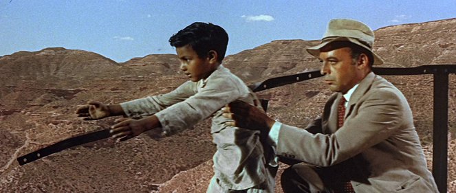 Aux frontières des Indes - Film - Herbert Lom
