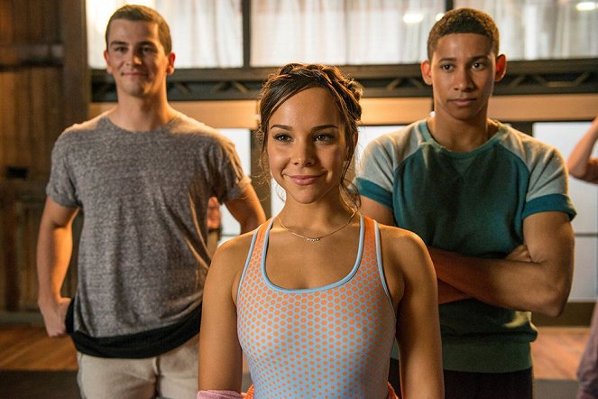 Dance Academy: de film - Van film - Dena Kaplan, Keiynan Lonsdale