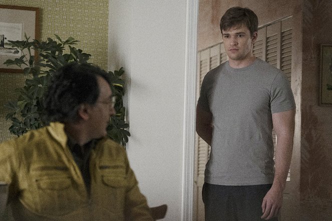 Beyond - The Man in the Yellow Jacket - Van film - Burkely Duffield