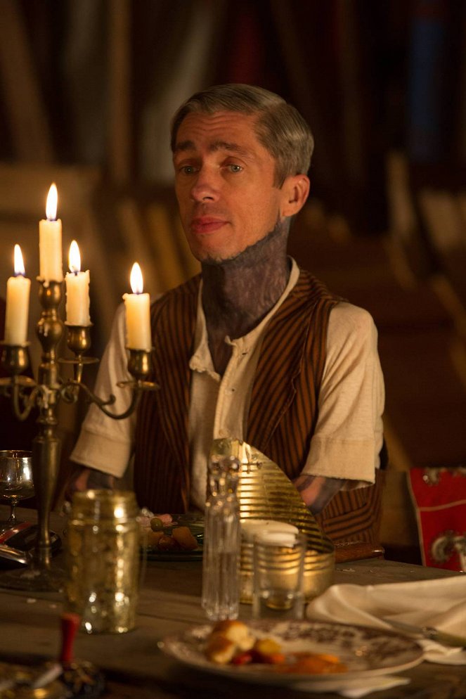 American Horror Story - Show Stoppers - Photos