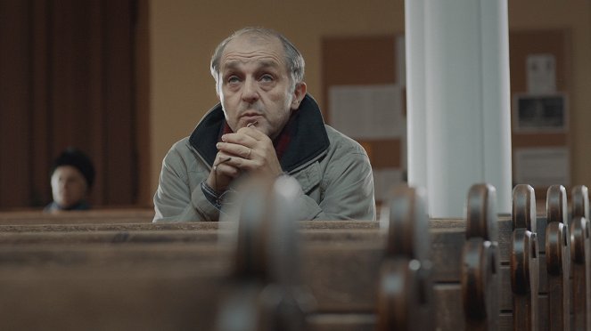 Škoda lásky - Host u tabule - De la película - Luboš Veselý