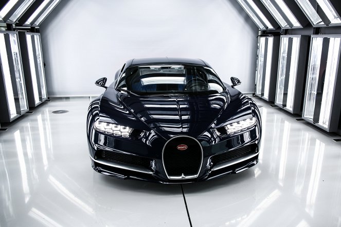 Bugatti Chiron: Super Car Build - Filmfotos