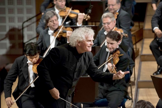 Die Berliner Philharmoniker spielen Dvoraks Slawische Tänze - Photos - Simon Rattle