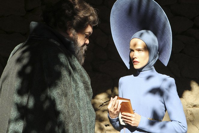 Emerald City - Beautiful Wickedness - Photos - Vincent D'Onofrio, Isabel Lucas