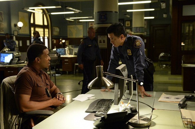 Grimm - Season 6 - Trust Me Knot - Photos - Russell Hornsby, Reggie Lee