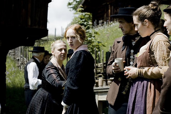 Die Hebamme - Auf Leben und Tod - Filmfotók - Johanna Bittenbinder, Brigitte Hobmeier, Sarah Jung