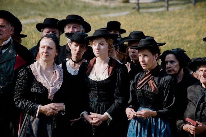 Die Hebamme - Auf Leben und Tod - Filmfotos - Johanna Bittenbinder, Eva-Maria Gintsberg, Brigitte Hobmeier, Sarah Jung, Caroline Ebner, Doris Plörer