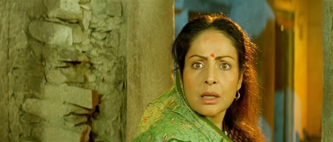 Karan Arjun - Do filme - Rakhee Gulzar