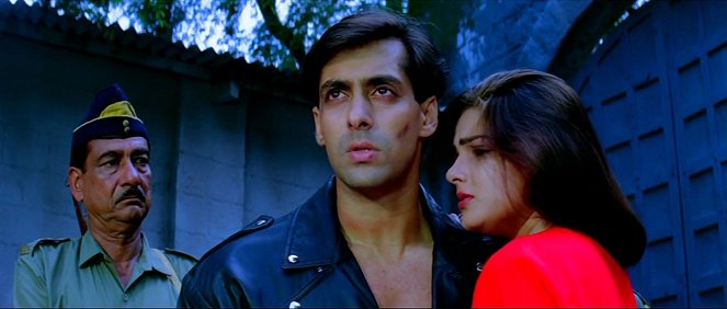 Karan und Arjun - Filmfotos - Salman Khan, Mamta Kulkarni