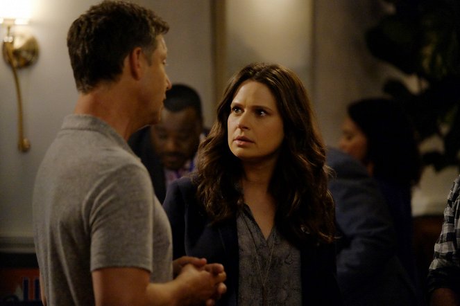 Scandal - Season 6 - Survival of the Fittest - Photos - Katie Lowes