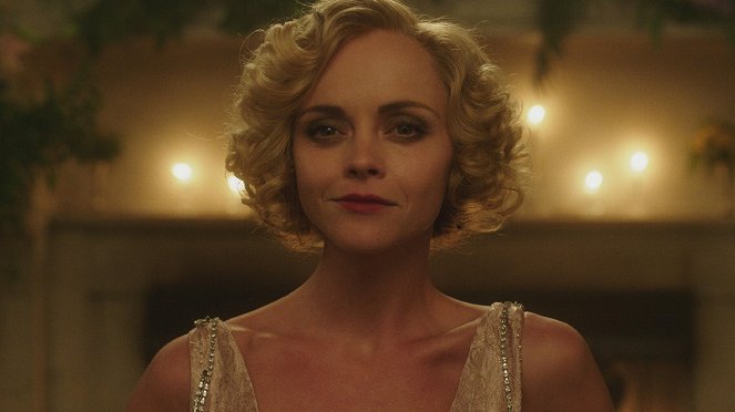 Z: The Beginning of Everything - The It Girl - Photos - Christina Ricci