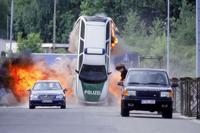 Alarm für Cobra 11 - Die Autobahnpolizei - Unter Feuer - Filmfotos