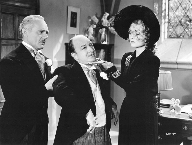 Service de Luxe - Z filmu - Charles Ruggles, Chester Clute, Constance Bennett