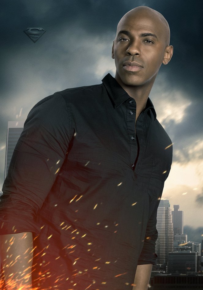 Supergirl - Season 2 - Promoción - Mehcad Brooks